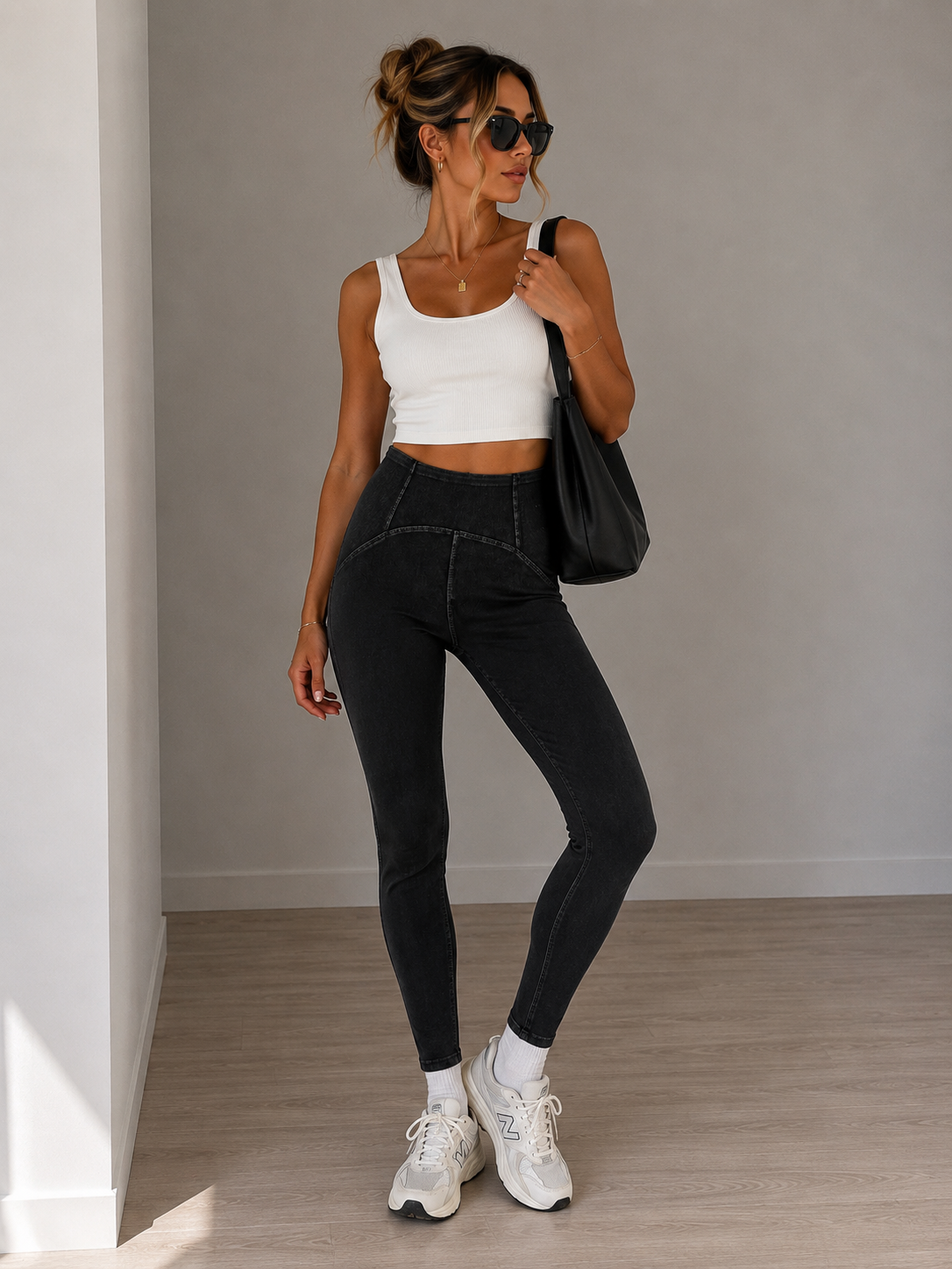 Contour Sculpt Jeggings –  Black