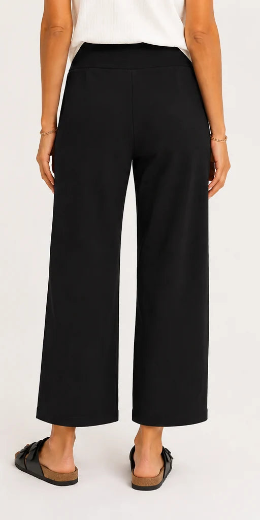 Scuba Crop Jogger Black